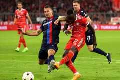 阿隆索赛车生涯：战术智慧与体能管理的完美融合